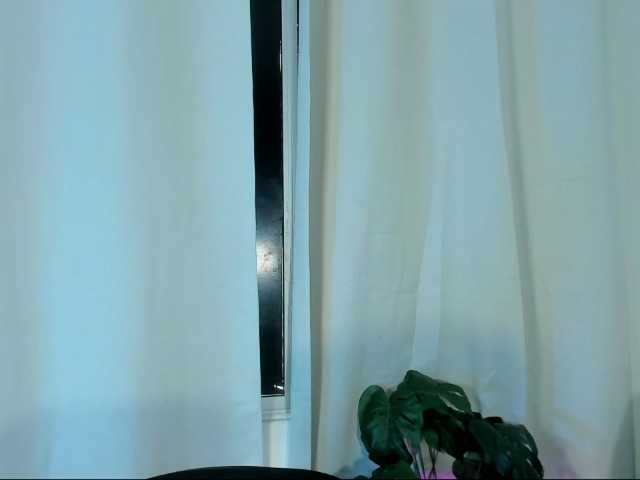 ela-cute live cam on UnifiedCams