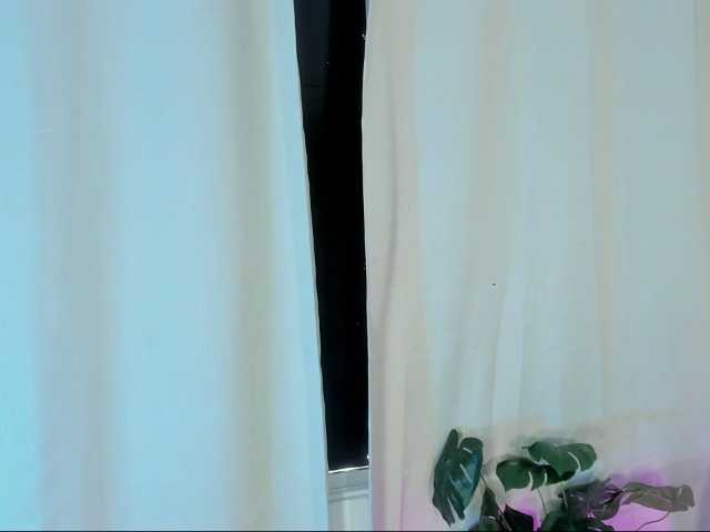 ela-cute live cam on UnifiedCams