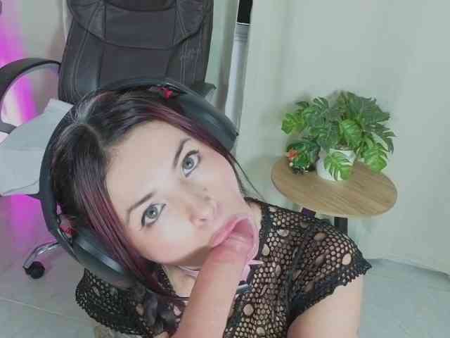 Ela-cute webcam
