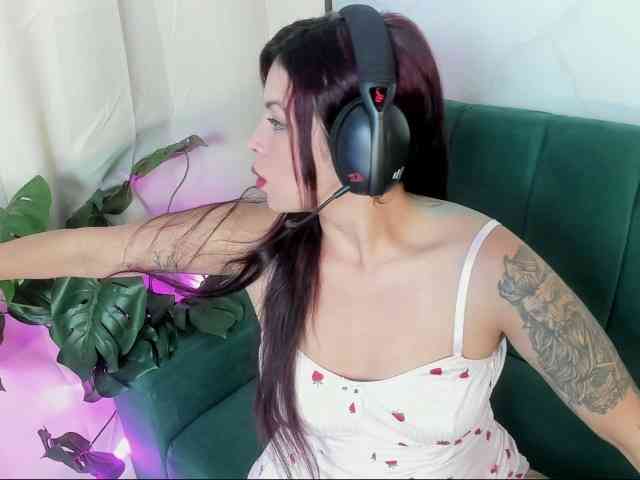 Ela-cute webcam