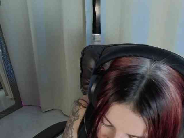 Ela-cute webcam