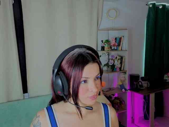 Ela-cute webcam