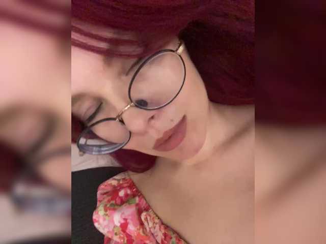 lova-mars live cam on BongaCams