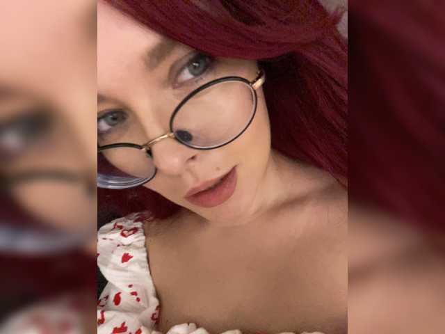 lova-mars live cam on BongaCams