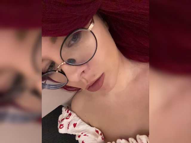 lova-mars live cam on BongaCams