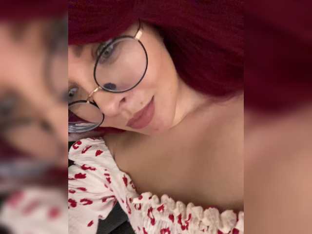 lova-mars, en directo ahora en BongaCams