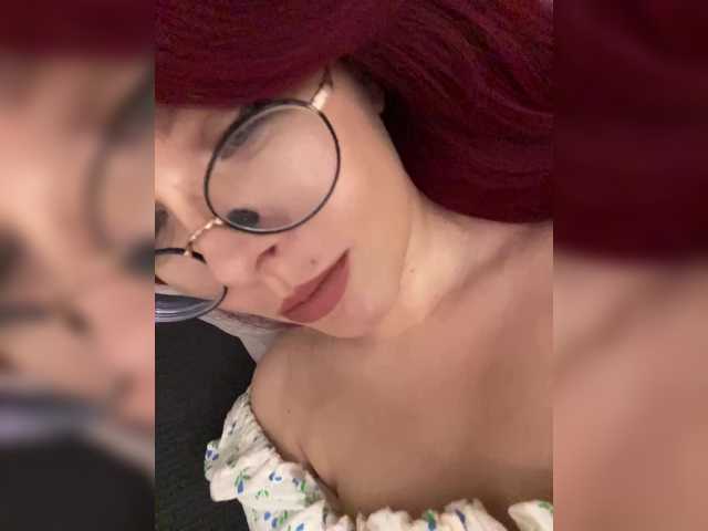 lova-mars live cam on BongaCams