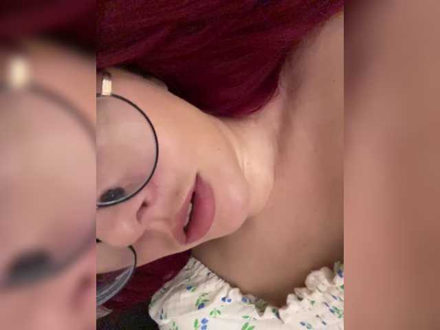 lova-mars live cam on BongaCams