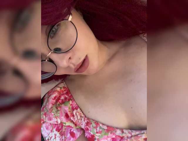 lova-mars live cam on BongaCams