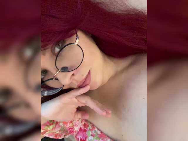 lova-mars live cam on BongaCams