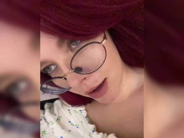lova-mars live cam on BongaCams