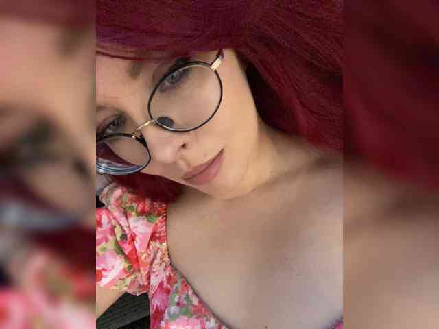 lova-mars Live Webcam on BongaCams