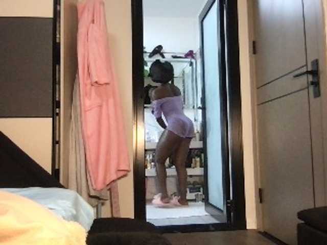 chocopetite's BongaCams show and profile