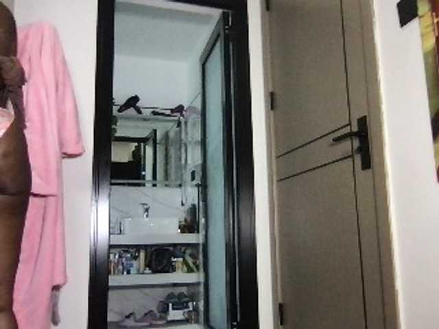 chocopetite's BongaCams show and profile