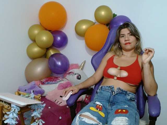 hot-sexy-bunny live cam preview