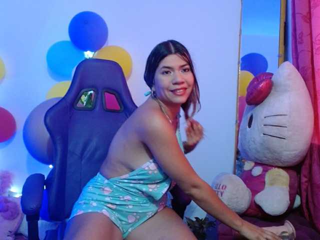 hot-sexy-bunny live cam on BongaCams
