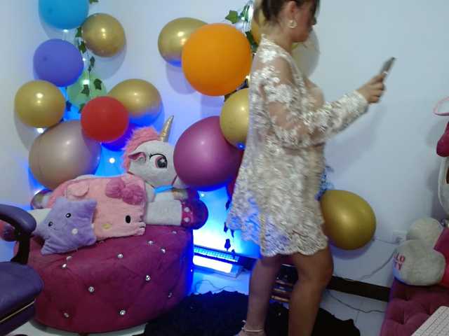 hot-sexy-bunny live cam on BongaCams