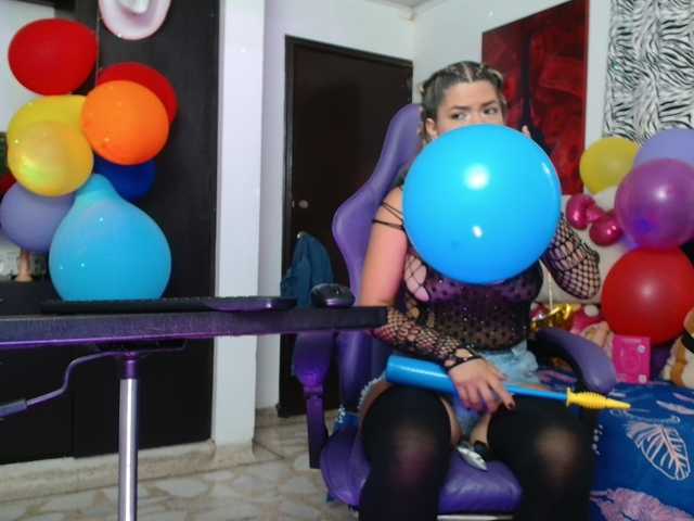 hot-sexy-bunny live cam on BongaCams