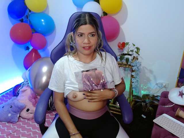 hot-sexy-bunny live cam on BongaCams
