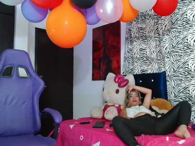 hot-sexy-bunny live webcam show
