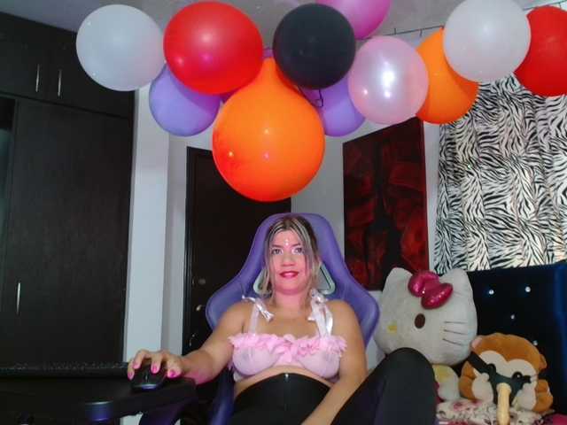 hot-sexy-bunny live cam on BongaCams