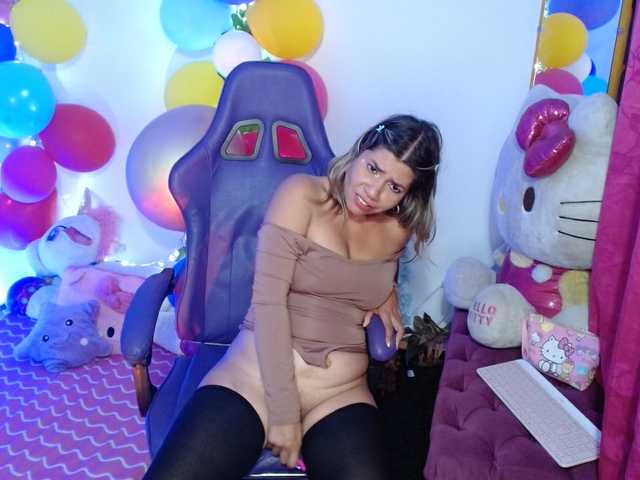 hot-sexy-bunny live cam on BongaCams