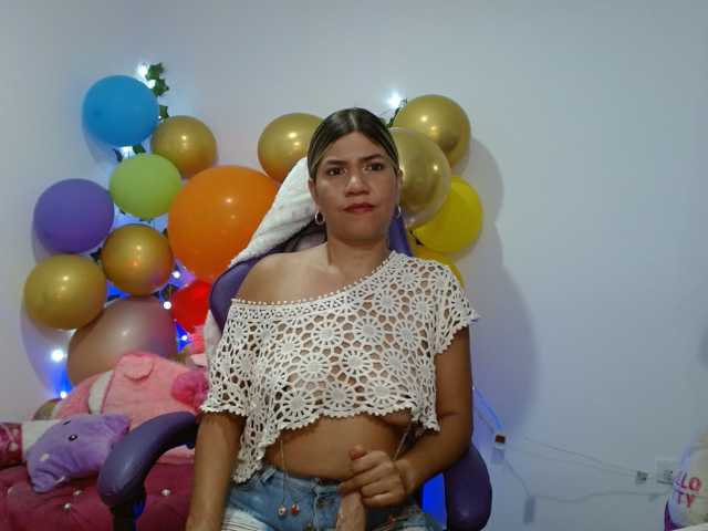 hot-sexy-bunny live cam on BongaCams