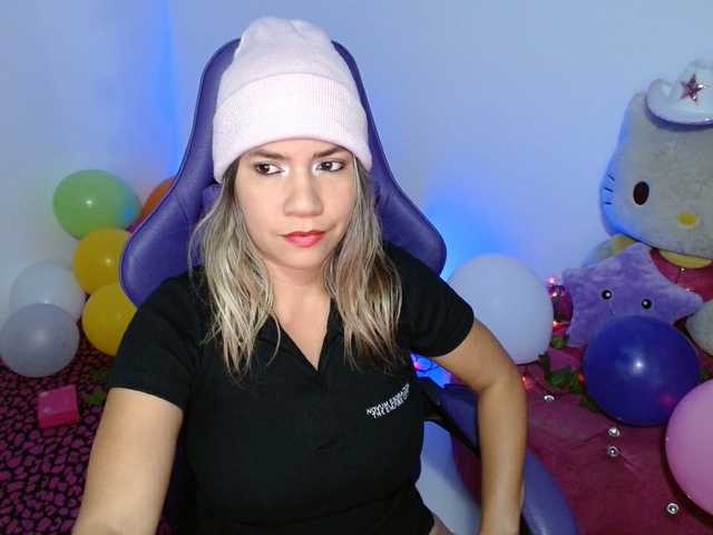 hot-sexy-bunny live cam on BongaCams