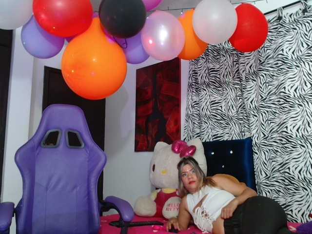 hot-sexy-bunny live cam on BongaCams