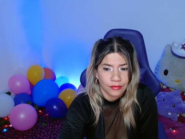 hot-sexy-bunny live cam on BongaCams