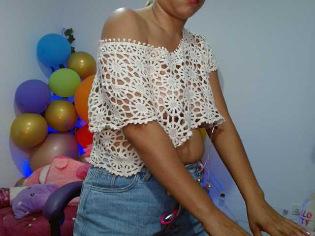 hot-sexy-bunny live cam on BongaCams
