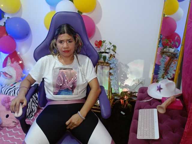 hot-sexy-bunny live cam on BongaCams