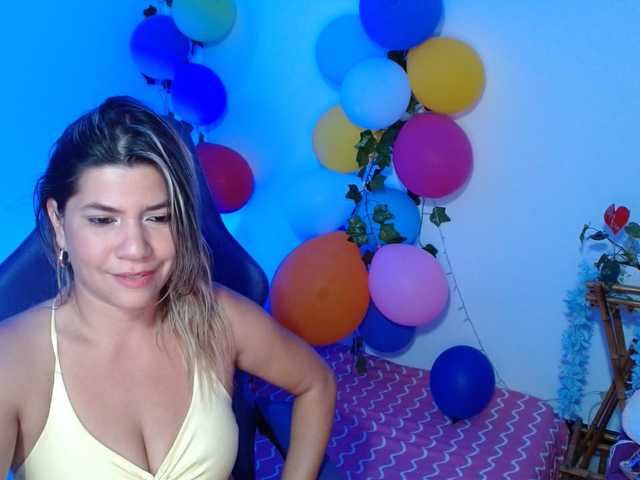hot-sexy-bunny live cam on BongaCams