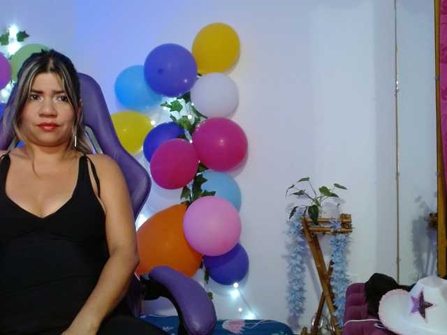 hot-sexy-bunny live cam on BongaCams