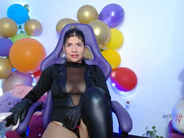 hot-sexy-bunny live cam on BongaCams