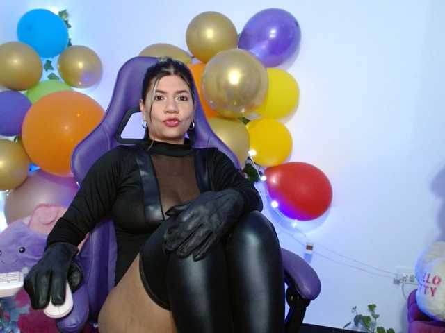 hot-sexy-bunny live cam on BongaCams
