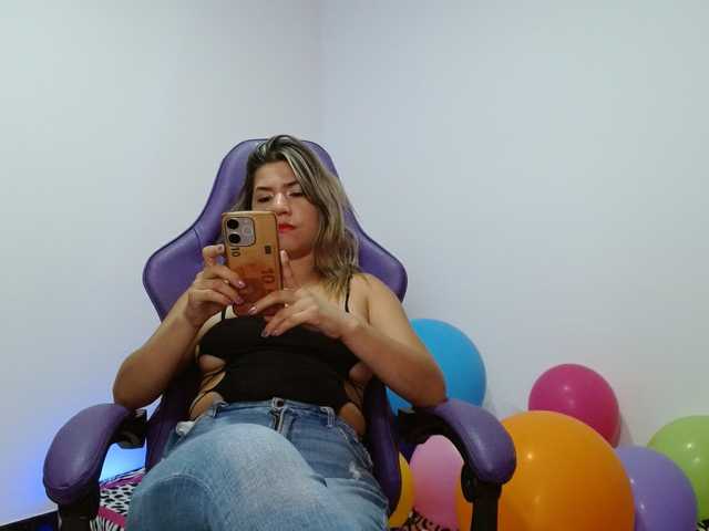 hot-sexy-bunny live cam on BongaCams