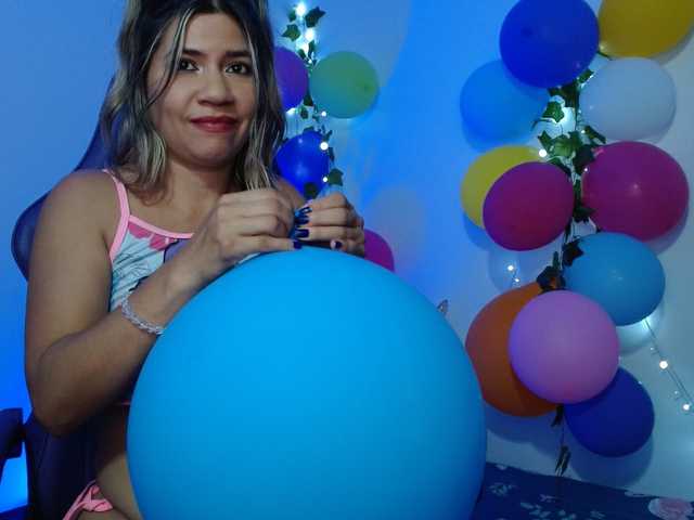 hot-sexy-bunny live cam on BongaCams