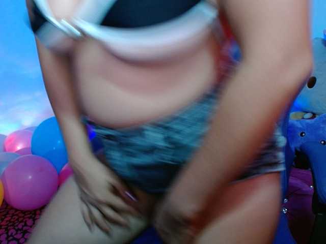 hot-sexy-bunny live cam on BongaCams