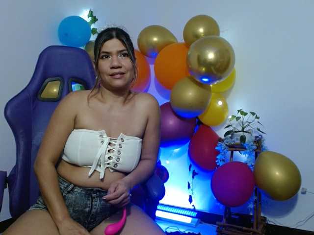 hot-sexy-bunny live cam on BongaCams