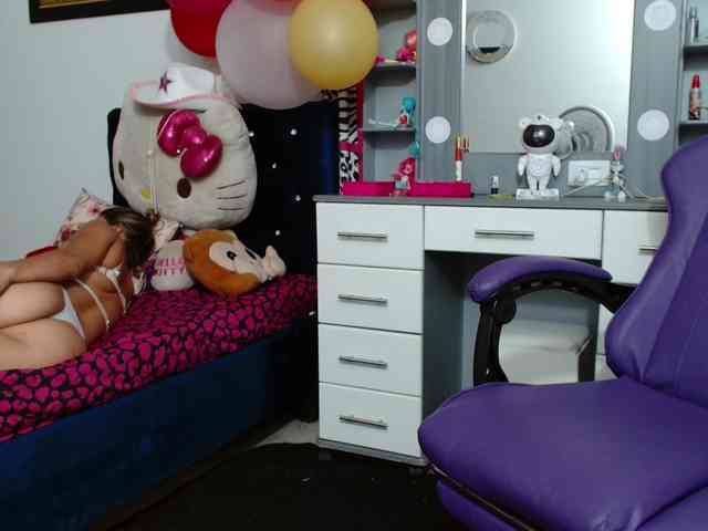 hot-sexy-bunny webcam