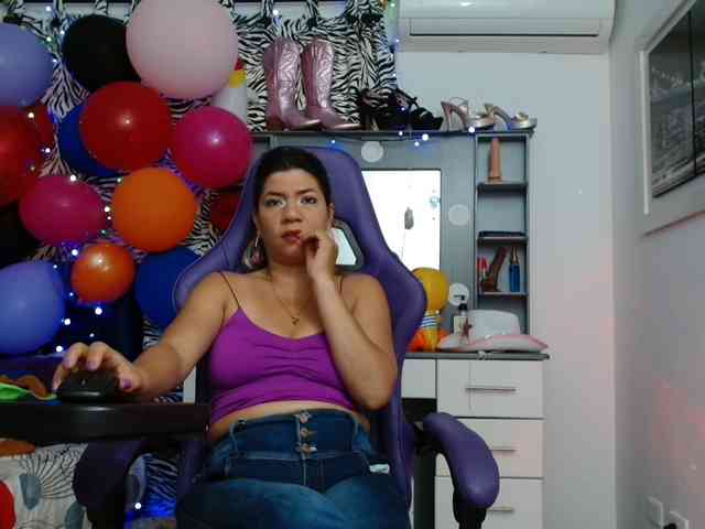 hot-sexy-bunny webcam