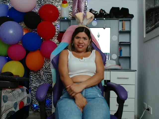 hot-sexy-bunny webcam