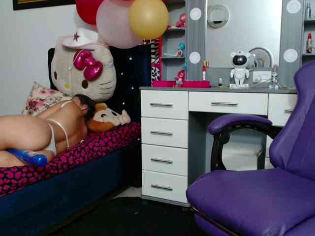 hot-sexy-bunny webcam