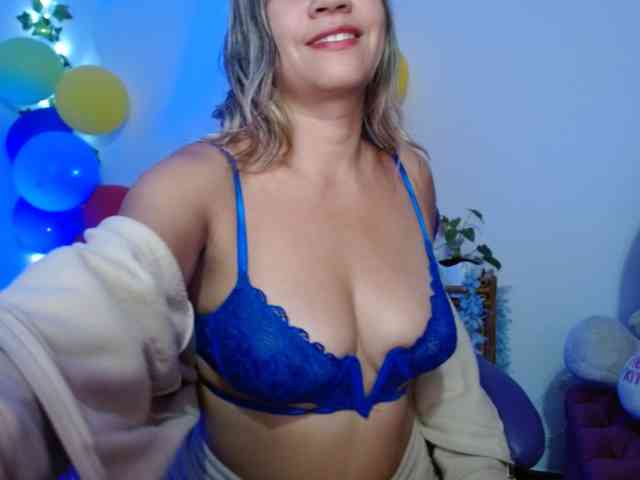 hot-sexy-bunny webcam