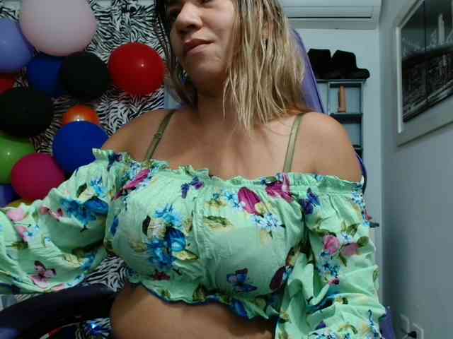 hot-sexy-bunny webcam