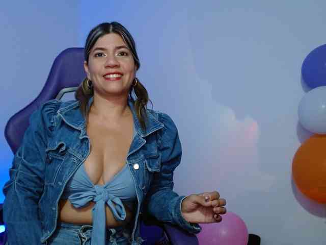 hot-sexy-bunny webcam
