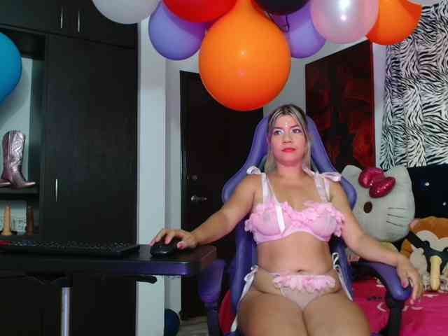 hot-sexy-bunny webcam