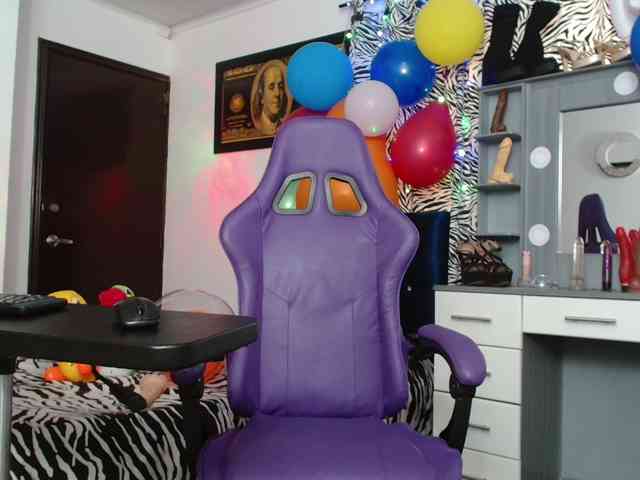 hot-sexy-bunny webcam