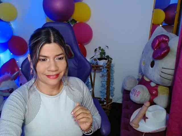 hot-sexy-bunny webcam